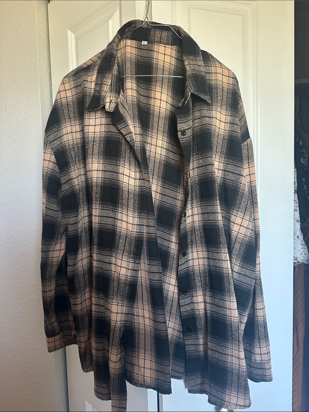 Plaid Button-Up Shirt Jacket in Black & Tan